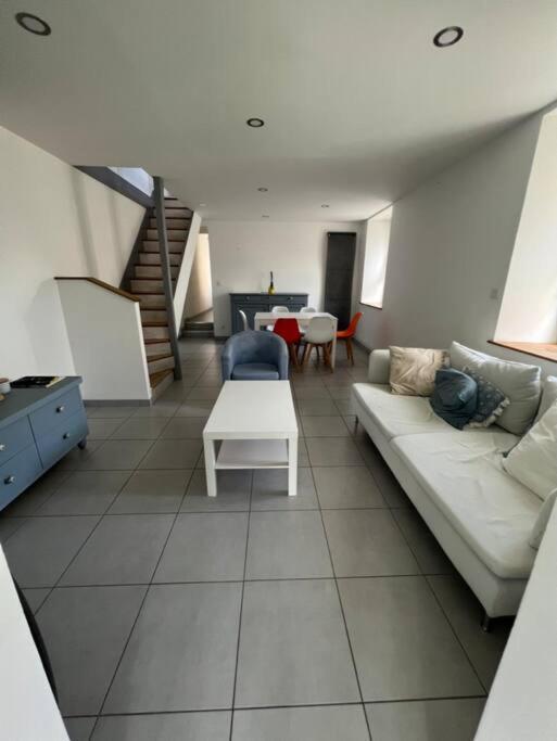 Maison Avec Jardin De 700M2 Charleville-Mézières エクステリア 写真